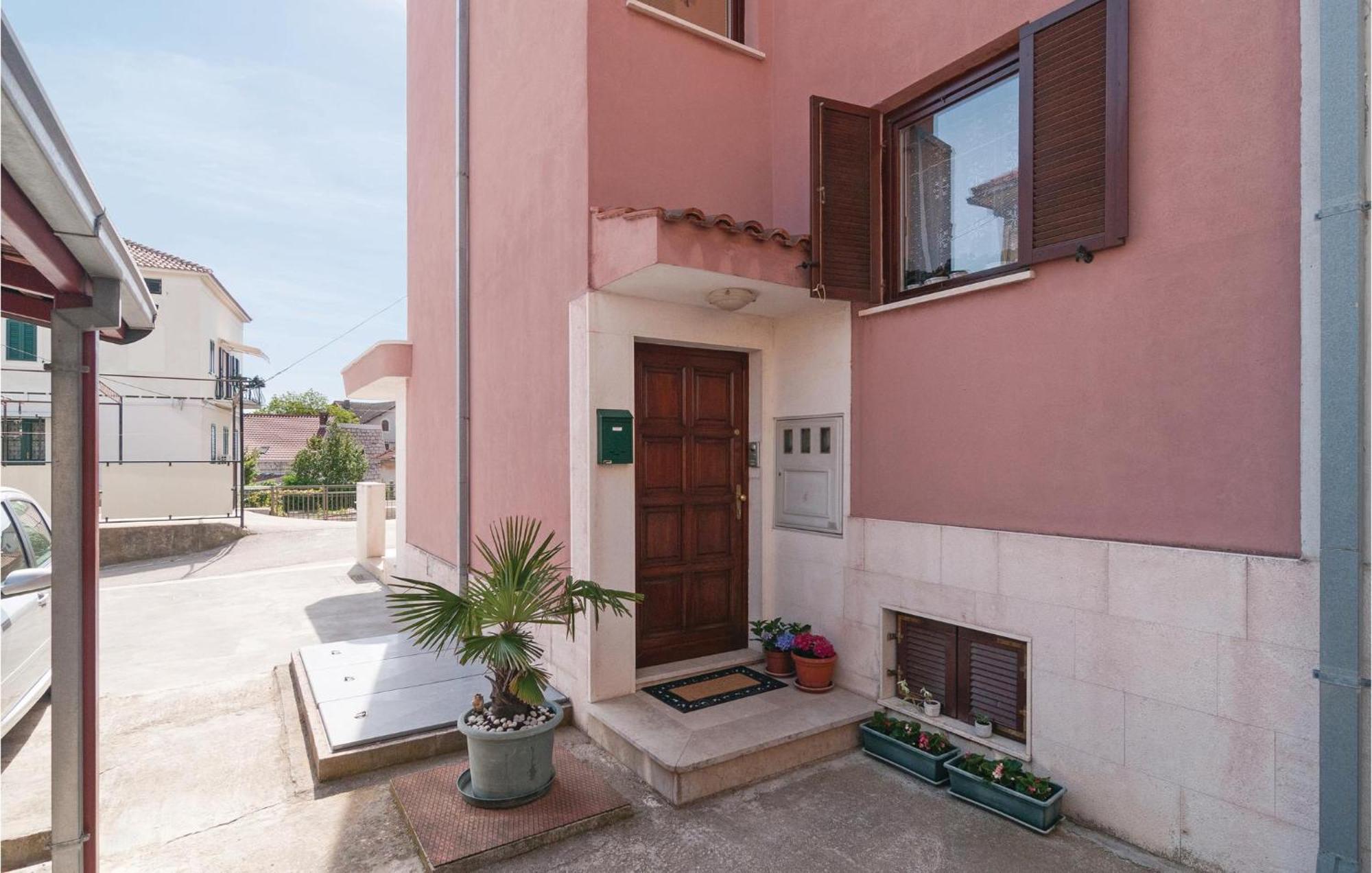 Lovely Apartment In Split With Wifi Exteriér fotografie
