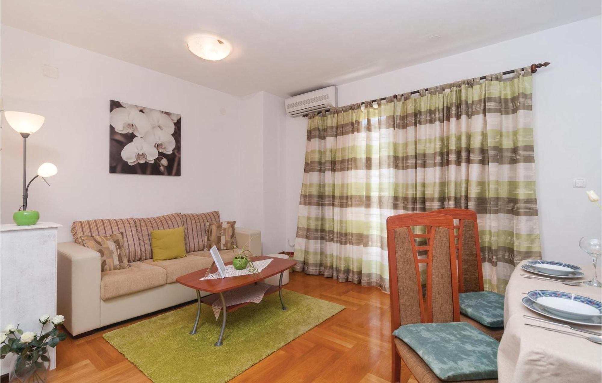 Lovely Apartment In Split With Wifi Exteriér fotografie