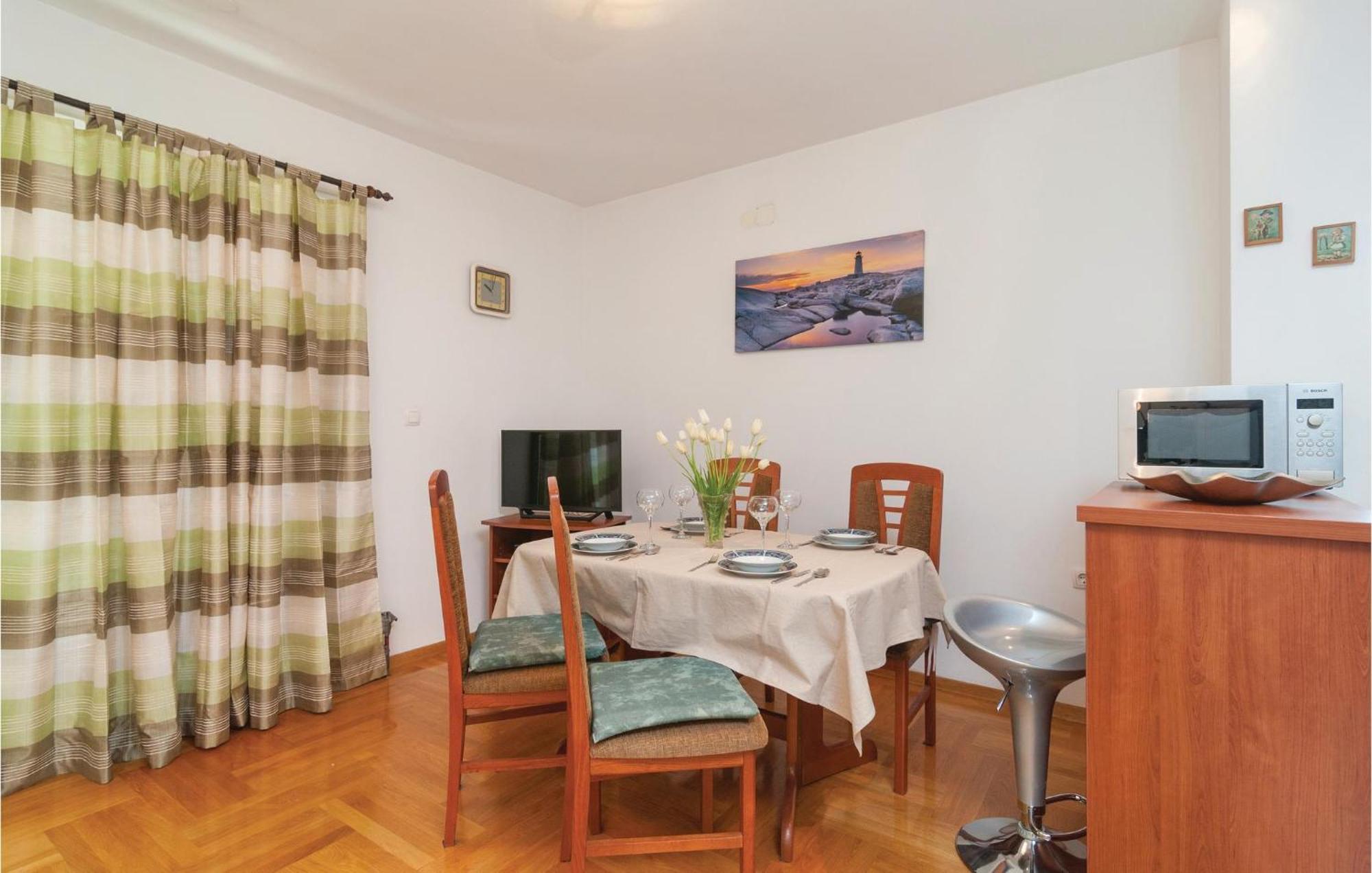 Lovely Apartment In Split With Wifi Exteriér fotografie