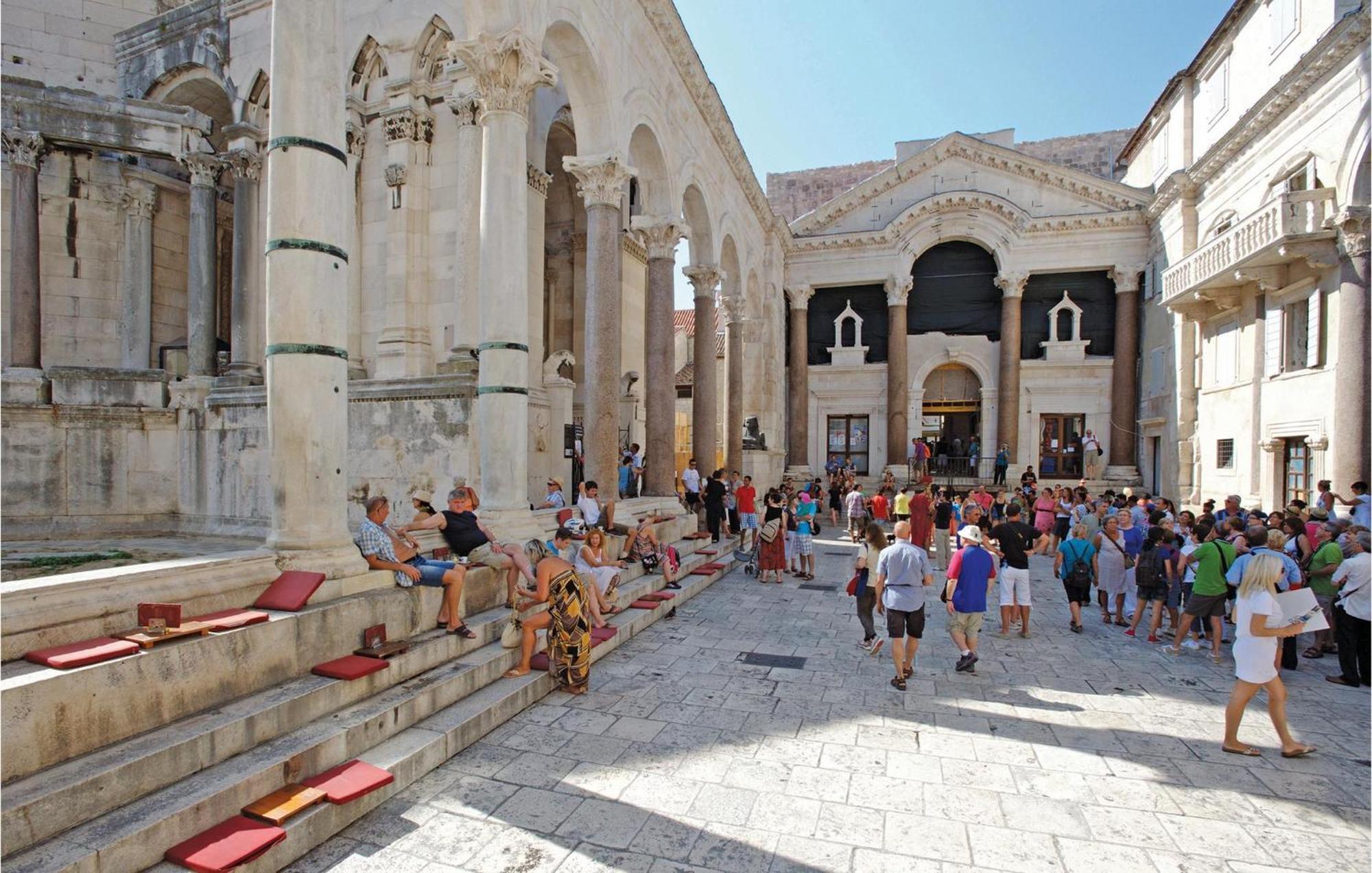 Lovely Apartment In Split With Wifi Exteriér fotografie