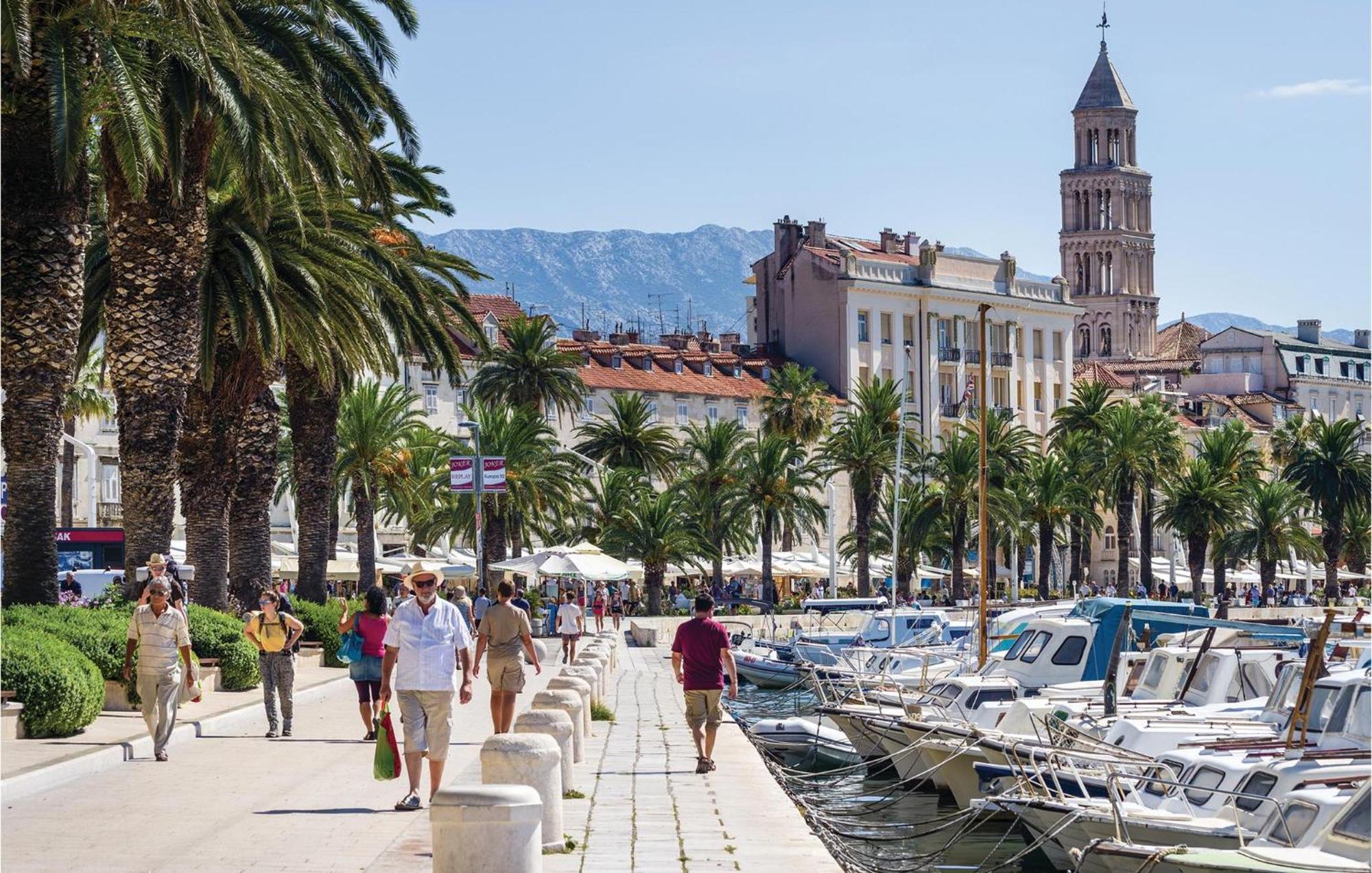Lovely Apartment In Split With Wifi Exteriér fotografie